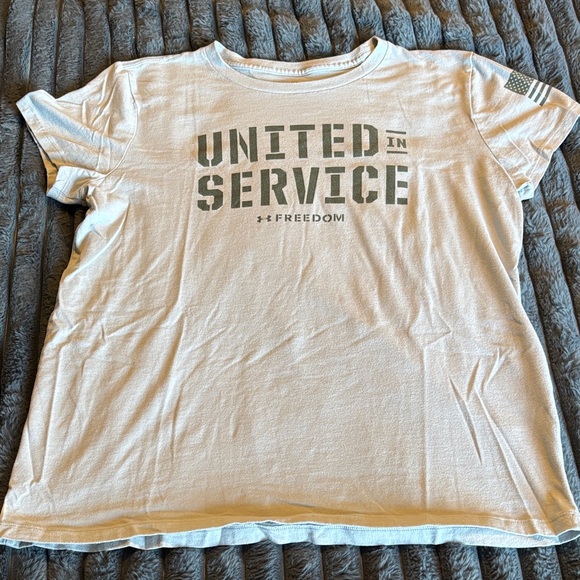 Under Armour Cream 'United in Service' Tee - Picture 1 of 6